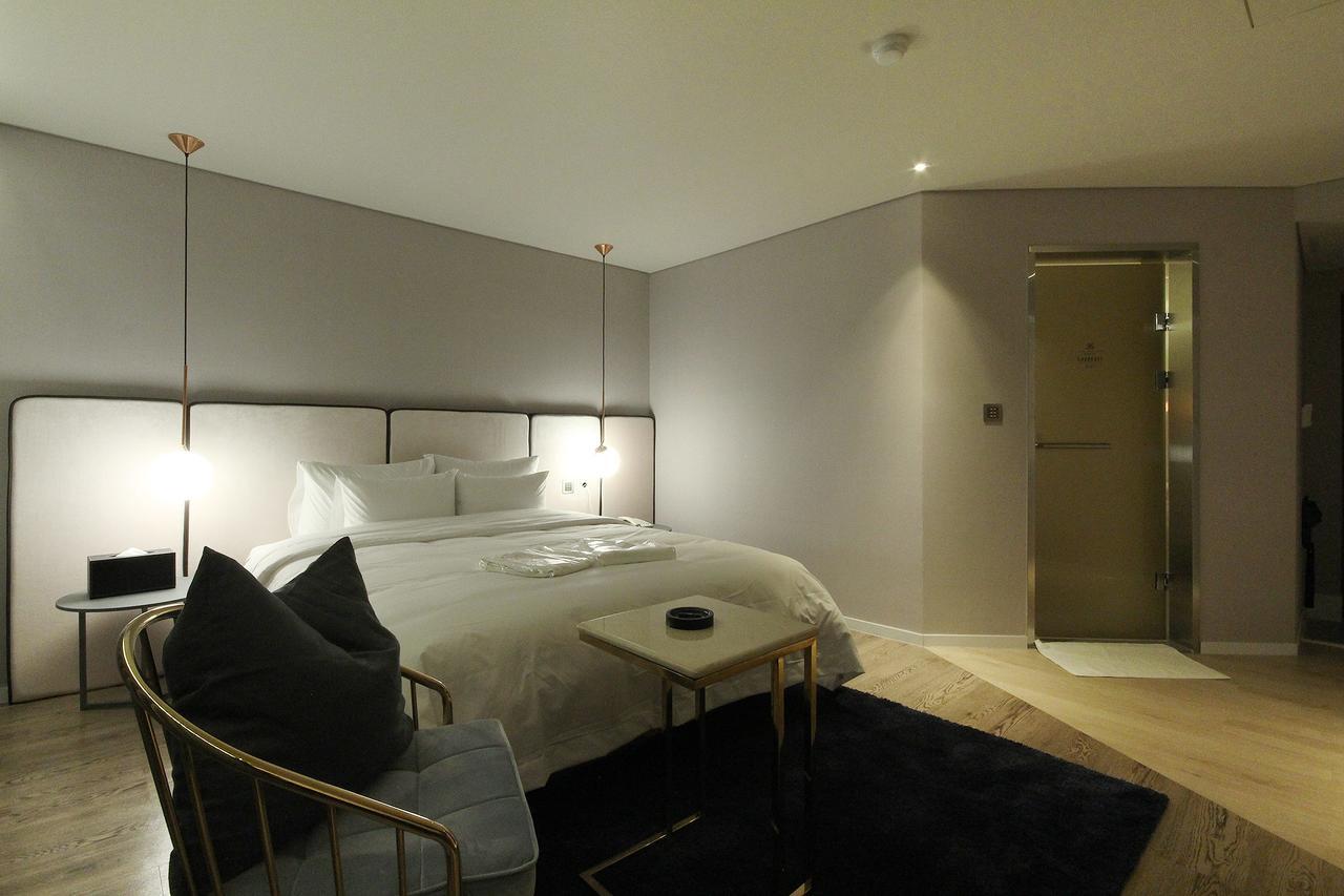 Hotel Londoner Hwamyeong Busan Extérieur photo