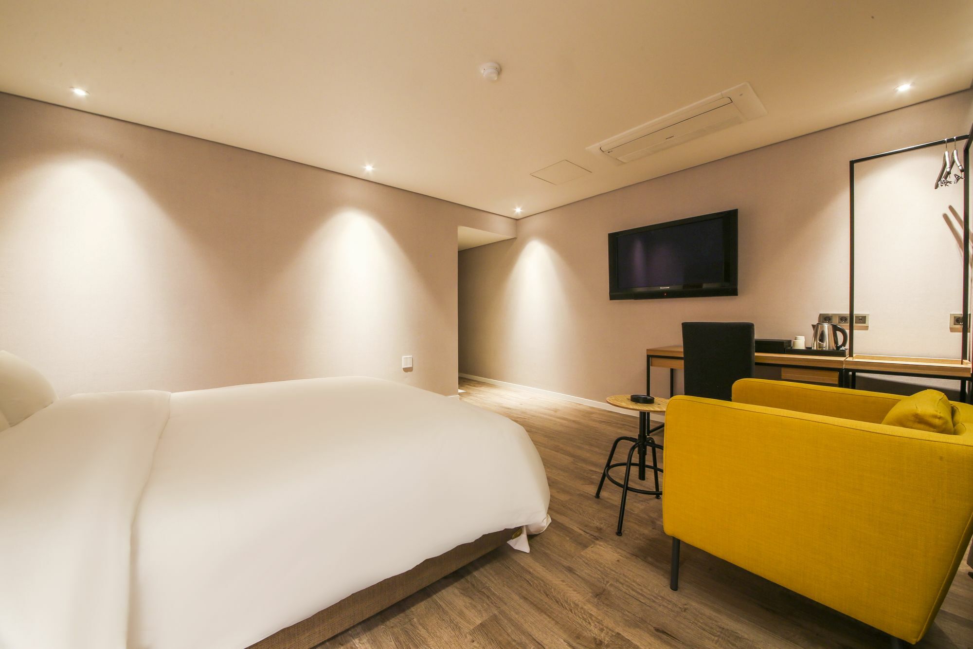 Hotel Londoner Hwamyeong Busan Extérieur photo