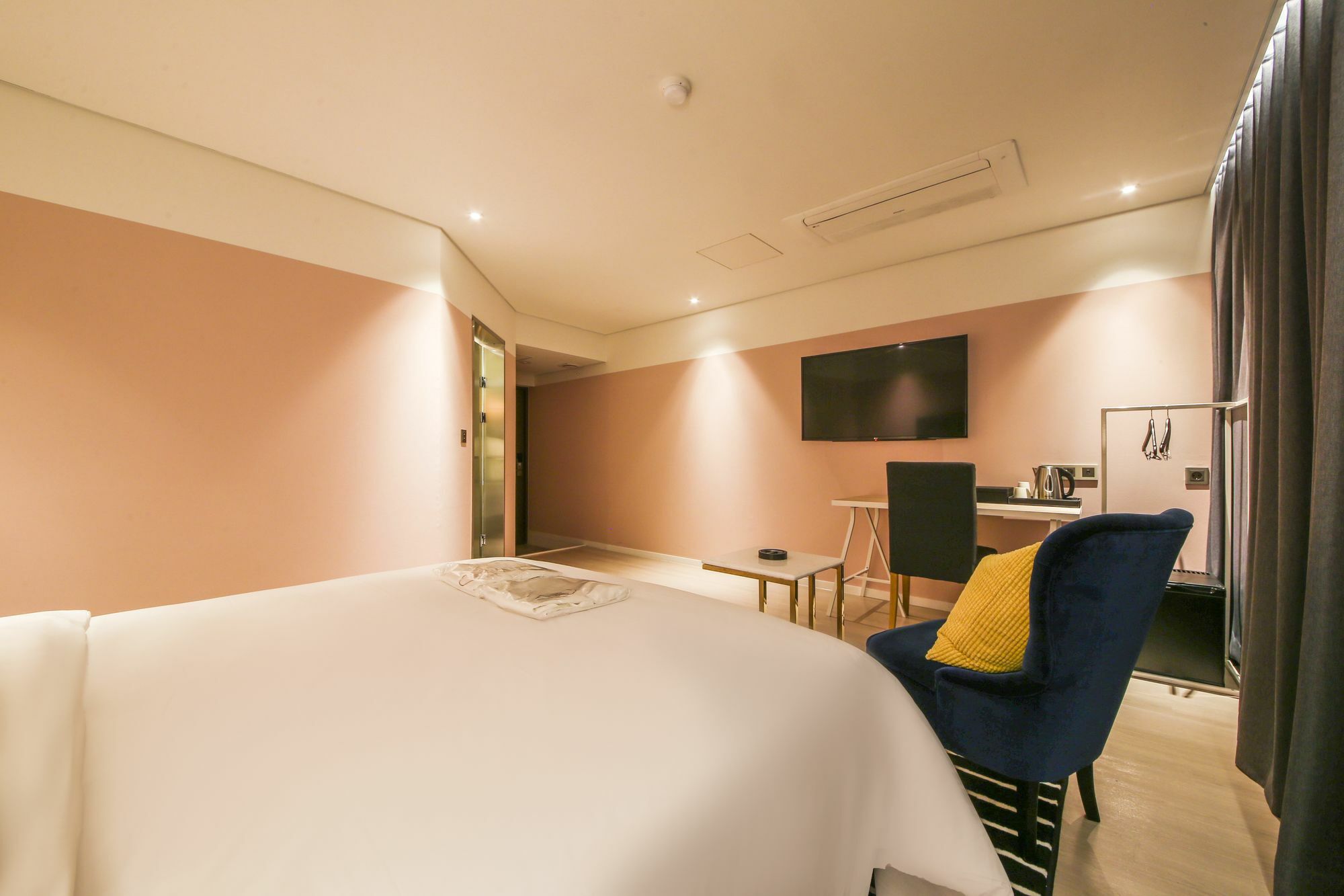 Hotel Londoner Hwamyeong Busan Extérieur photo