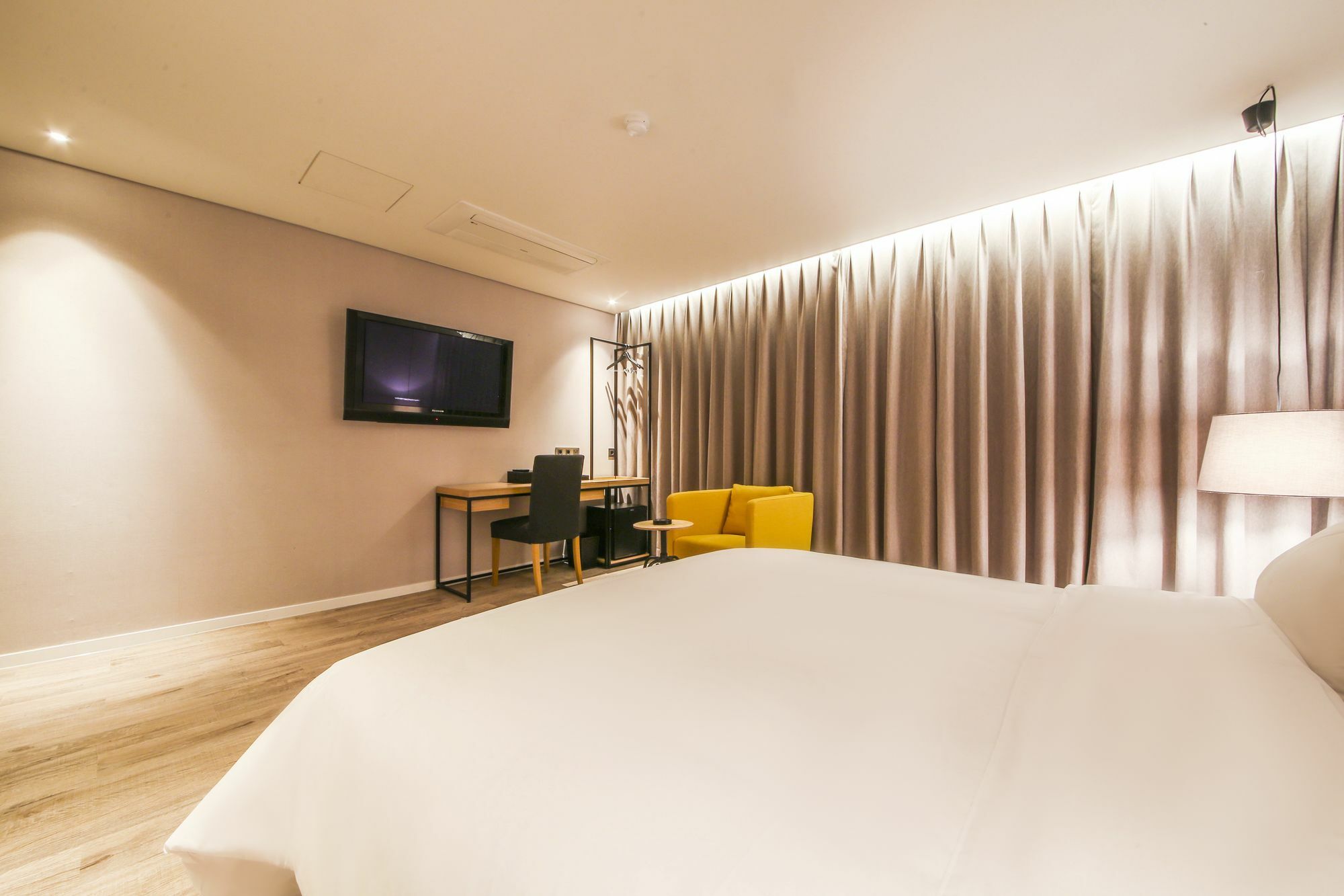 Hotel Londoner Hwamyeong Busan Extérieur photo