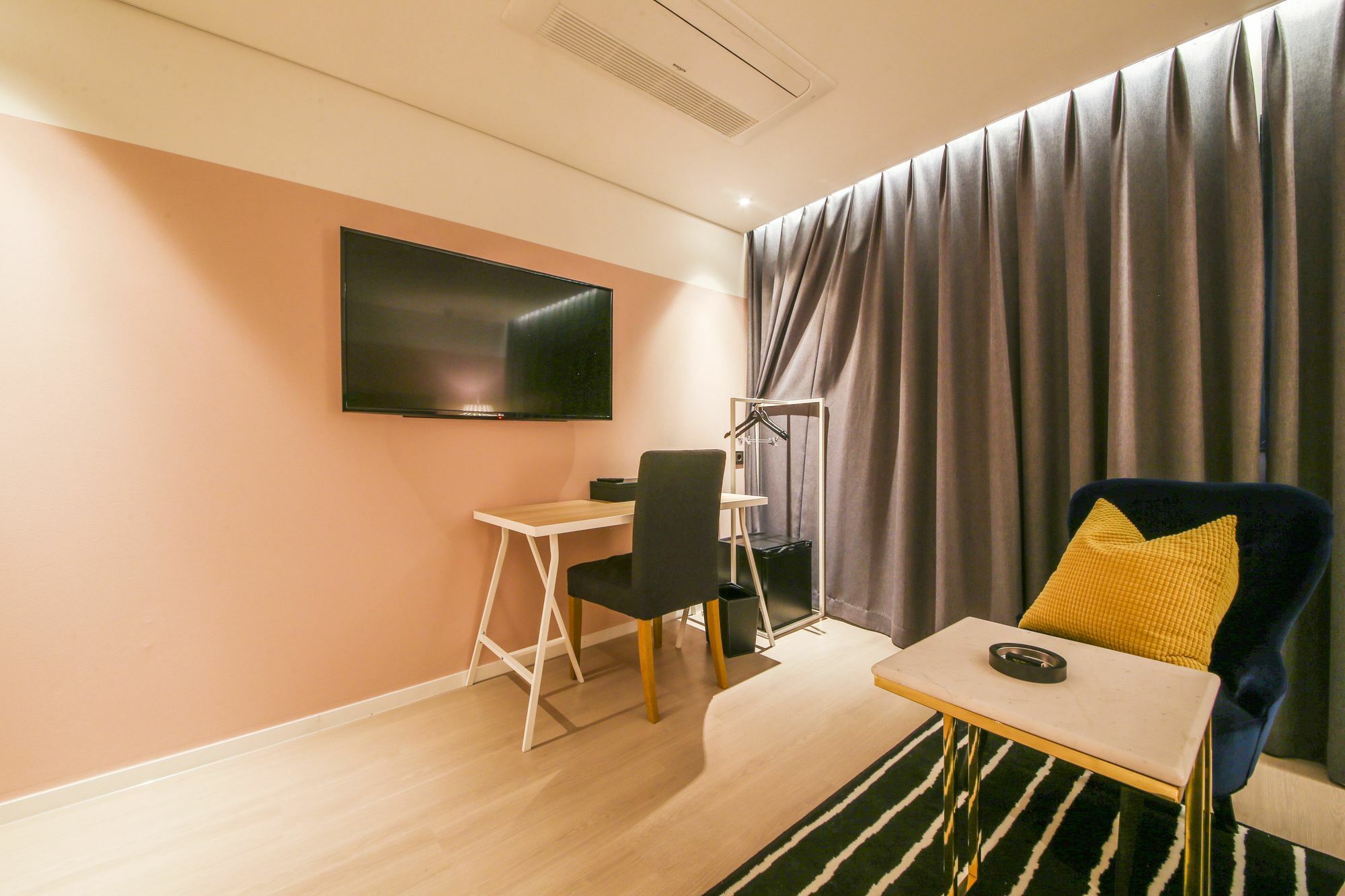 Hotel Londoner Hwamyeong Busan Extérieur photo