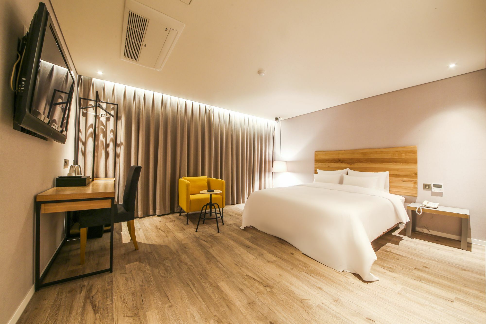 Hotel Londoner Hwamyeong Busan Extérieur photo