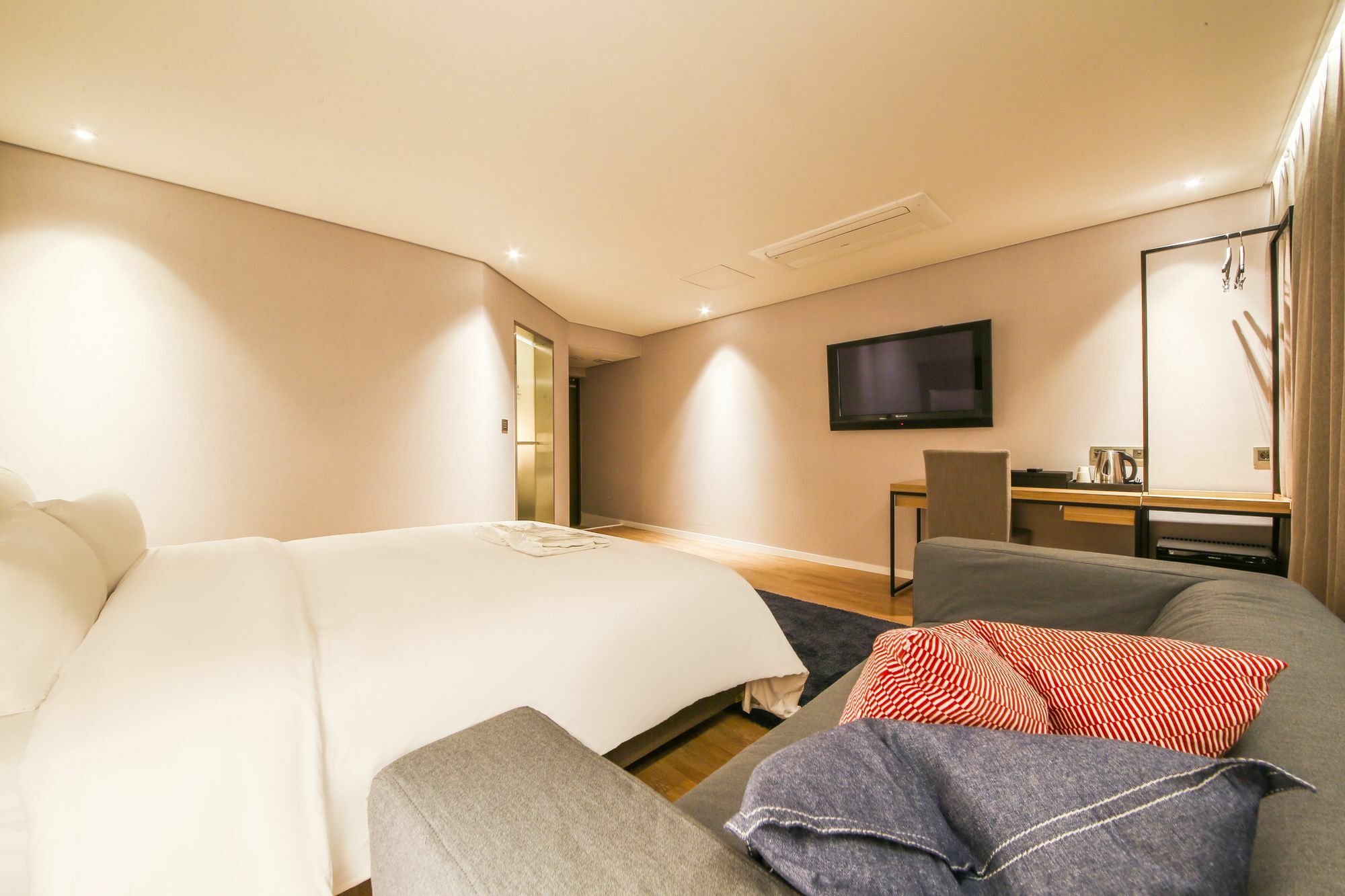 Hotel Londoner Hwamyeong Busan Extérieur photo