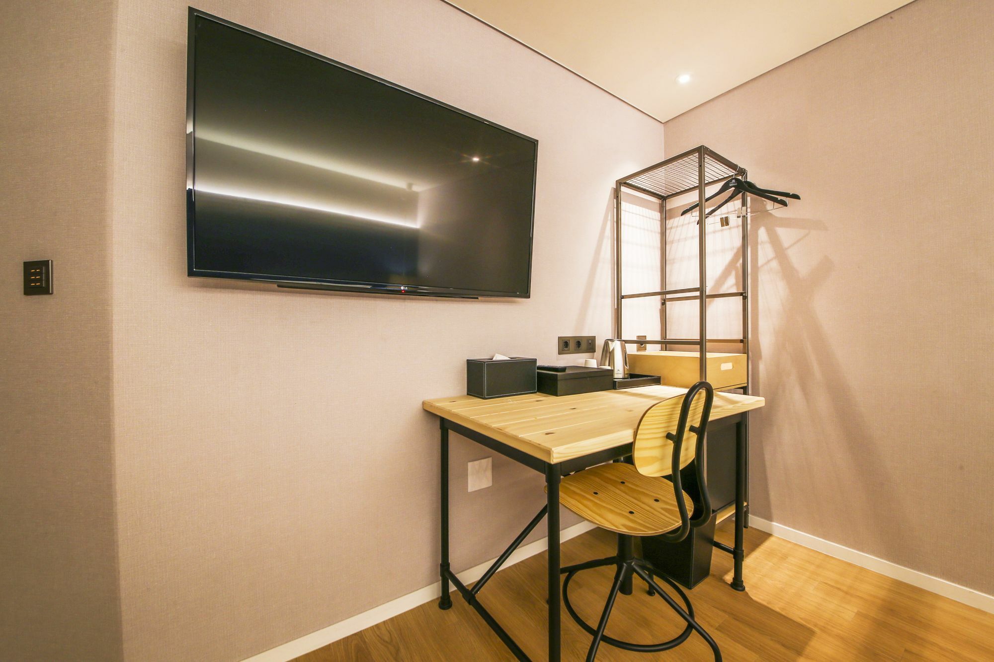 Hotel Londoner Hwamyeong Busan Extérieur photo
